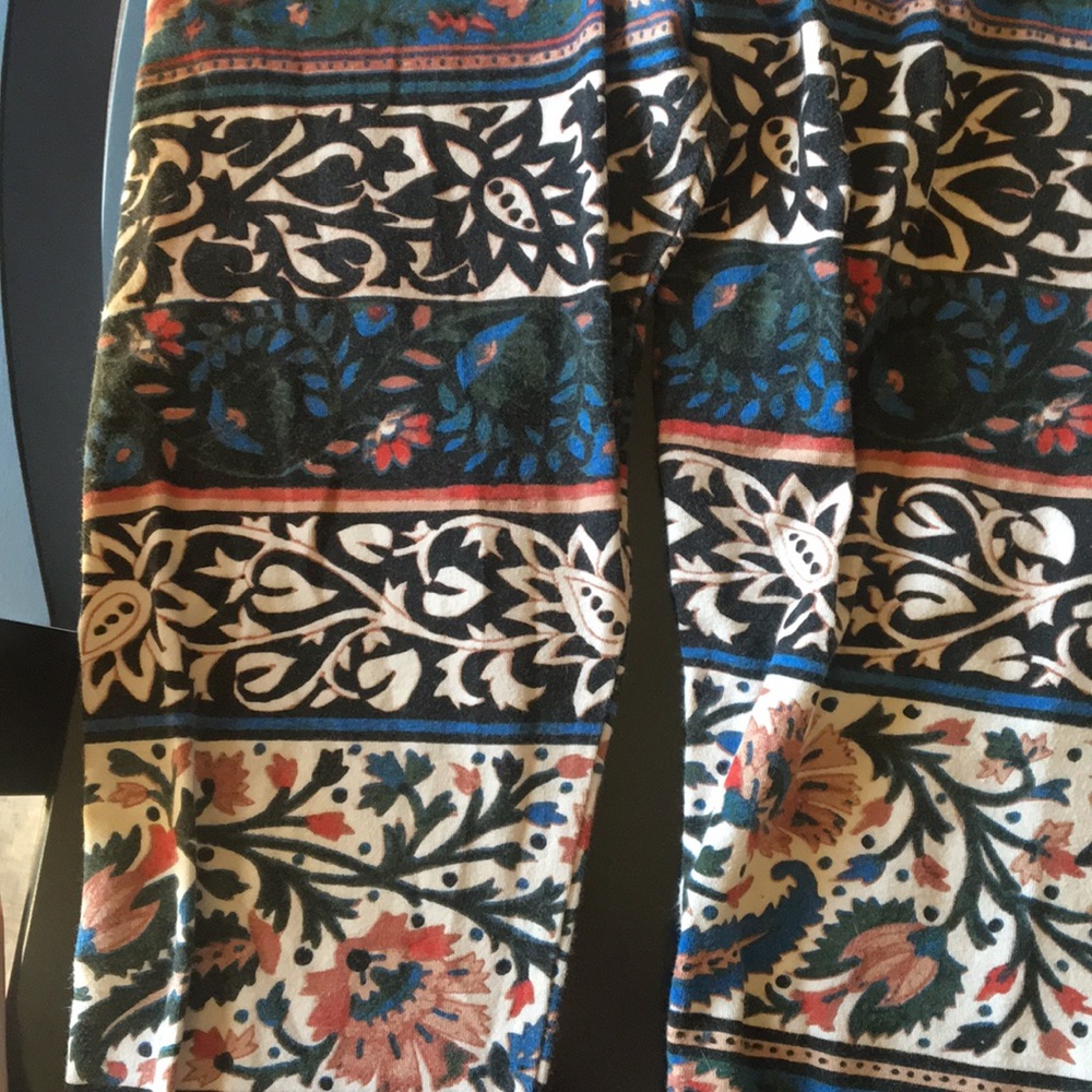 Urban Outfitters truly madly deeply leggings